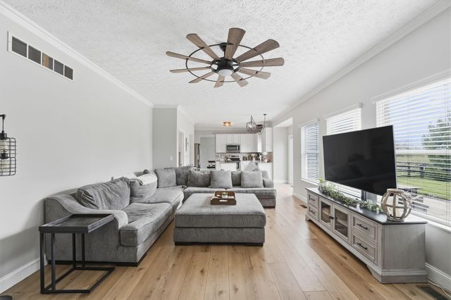 6895 Kellogg Drive, Powell, OH 43065