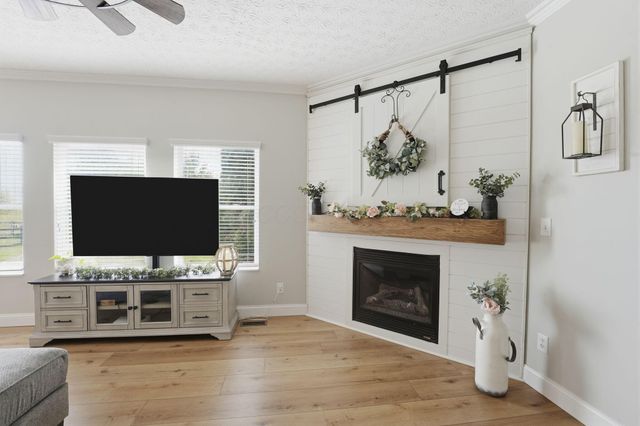 6895 Kellogg Drive, Powell, OH 43065