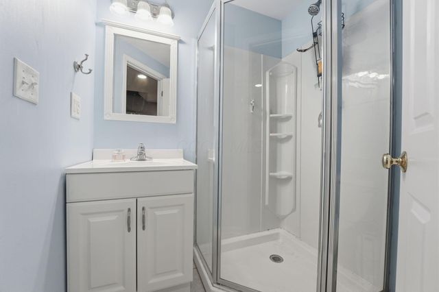 6895 Kellogg Drive, Powell, OH 43065