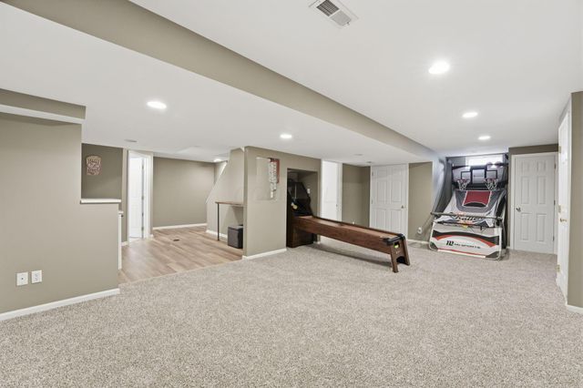 6895 Kellogg Drive, Powell, OH 43065