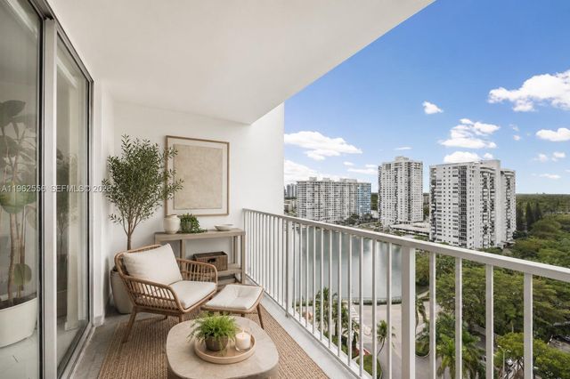 2801 NE 183rd Street 1607W, Aventura, FL 33160