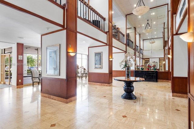 2801 NE 183rd Street 1607W, Aventura, FL 33160