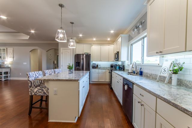 60 AWESOME VIEW CIR, Counce, TN 38326