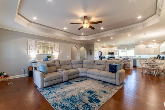 60 AWESOME VIEW CIR, Counce, TN 38326