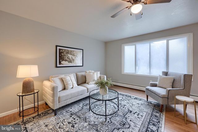 2624 DANIELLE DR, Dover, PA 17315