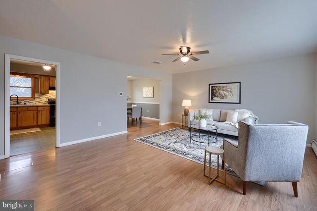 2624 DANIELLE DR, Dover, PA 17315