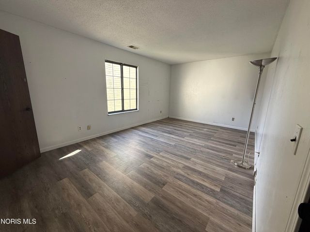 4519 W Bancroft Street, 39, Toledo, OH 43615