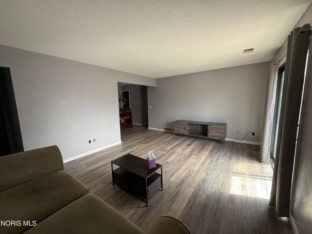 4519 W Bancroft Street, 39, Toledo, OH 43615