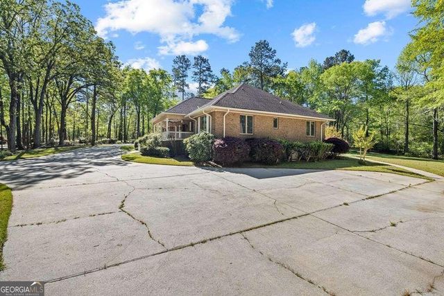 2090 North Jefferson Street NE, Milledgeville, GA 31061