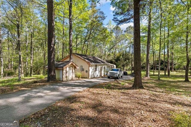 2090 North Jefferson Street NE, Milledgeville, GA 31061