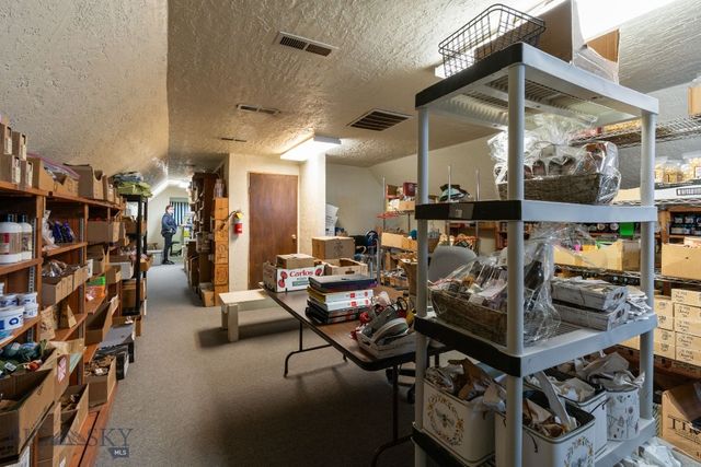 6410 Jackrabbit Lane, Belgrade, MT 59714