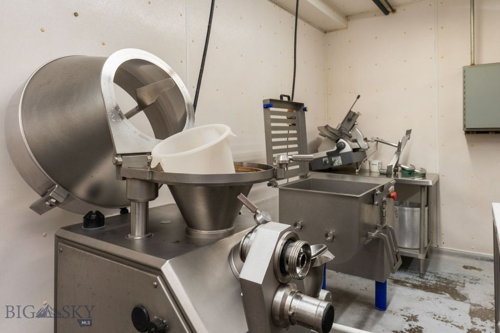 6410 Jackrabbit Lane, Belgrade, MT 59714 photo 20