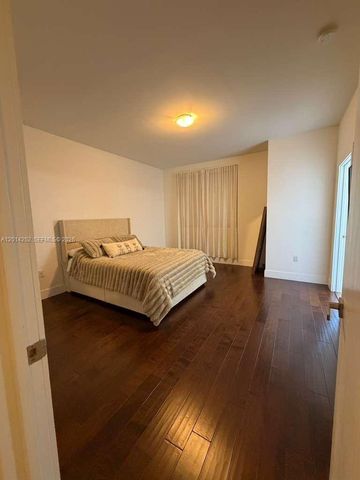 7187 NW 103 PATH 7187, Miami, FL 33178