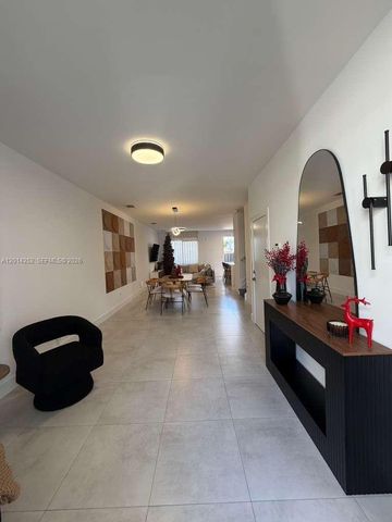 7187 NW 103 PATH 7187, Miami, FL 33178