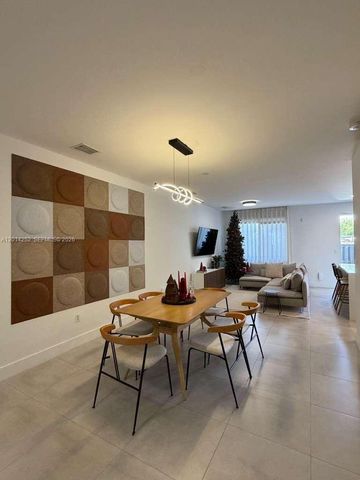 7187 NW 103 PATH 7187, Miami, FL 33178