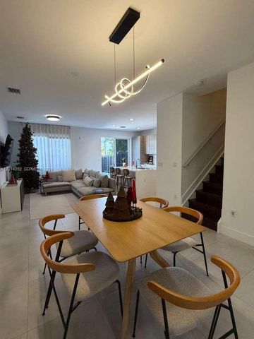 7187 NW 103 PATH 7187, Miami, FL 33178