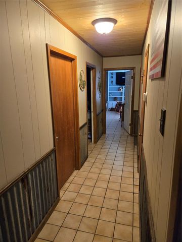 4450 Greenbriar Road, Madisonville, TX 77864