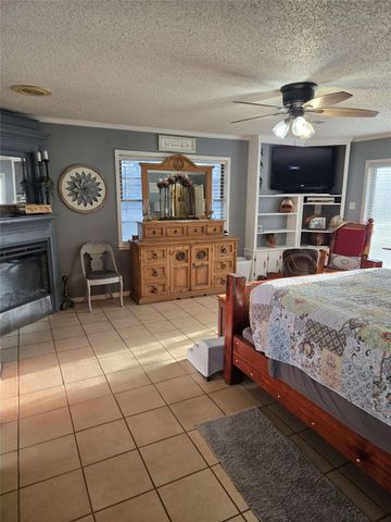 4450 Greenbriar Road, Madisonville, TX 77864