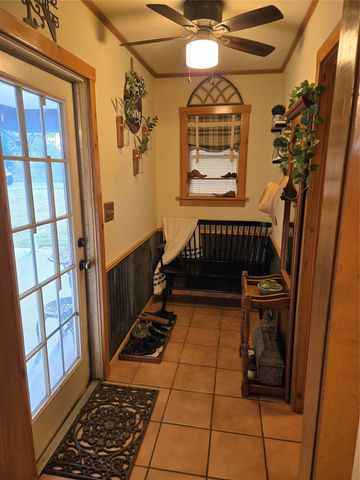 4450 Greenbriar Road, Madisonville, TX 77864