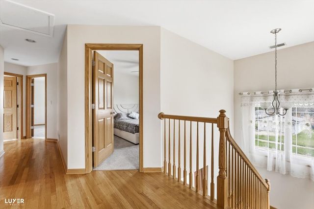 5900 W 90TH Street, Oak Lawn, IL 60453