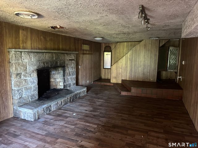 7 Harmon Drive, New Fairfield, CT 06812