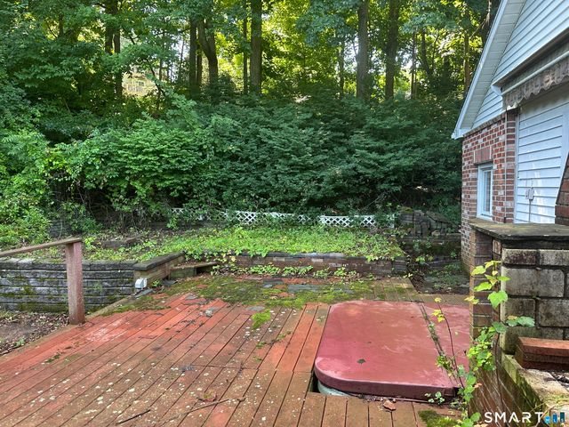 7 Harmon Drive, New Fairfield, CT 06812