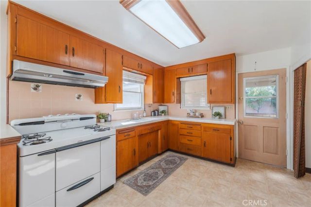 1241 S Walnut, Anaheim, CA 92802