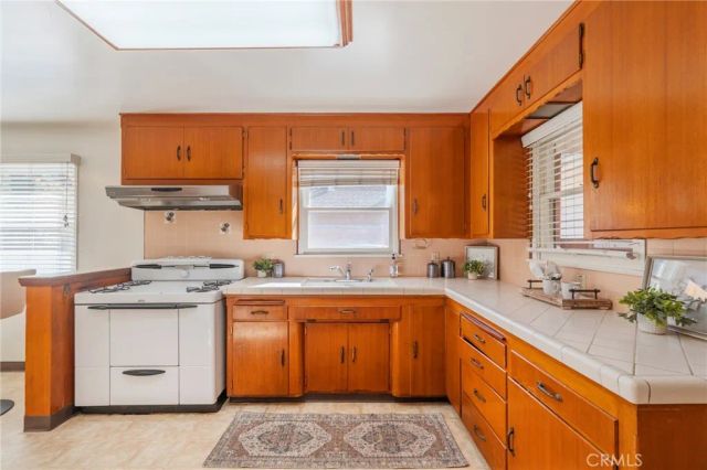 1241 S Walnut, Anaheim, CA 92802