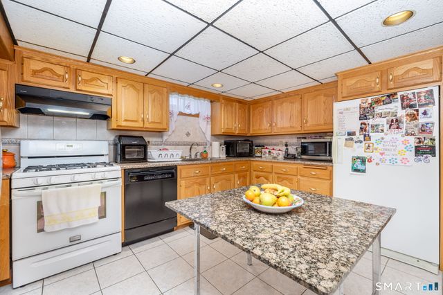 20 Terrace Road, Wethersfield, CT 06109