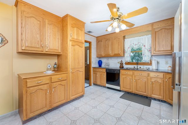 20 Terrace Road, Wethersfield, CT 06109