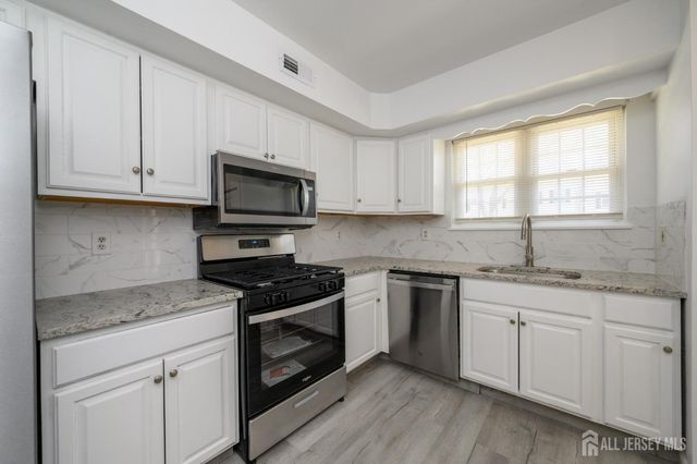 805 Darlington Drive, Old Bridge, NJ 08857