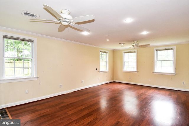 2905 BOSWELL AVE, Alexandria, VA 22306