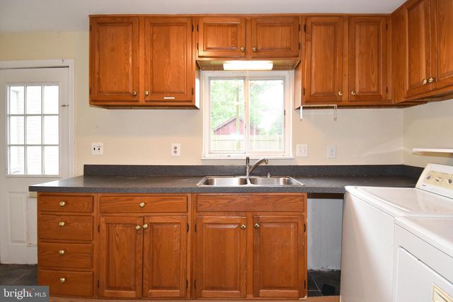 2905 BOSWELL AVE, Alexandria, VA 22306