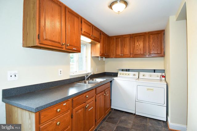 2905 BOSWELL AVE, Alexandria, VA 22306