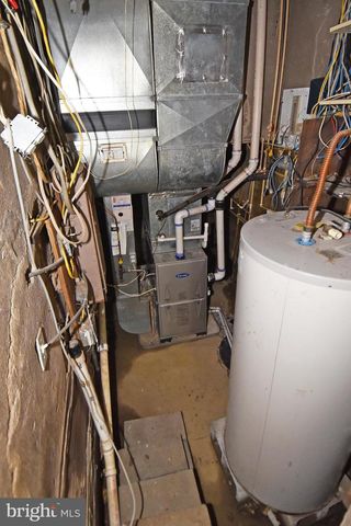 2905 BOSWELL AVE, Alexandria, VA 22306