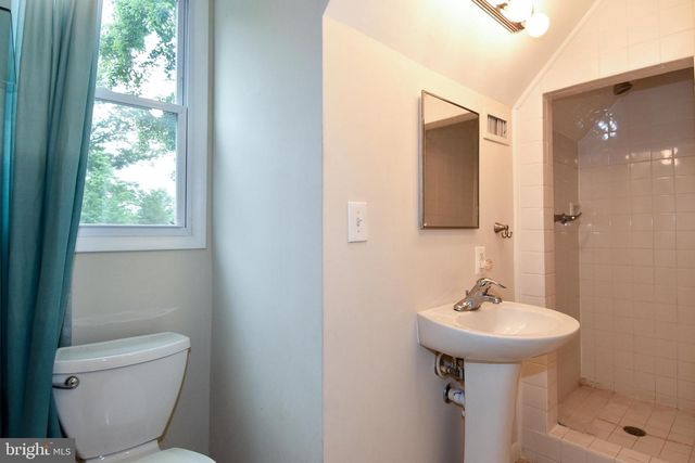 2905 BOSWELL AVE, Alexandria, VA 22306