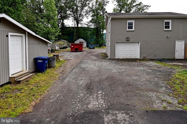 2905 BOSWELL AVE, Alexandria, VA 22306