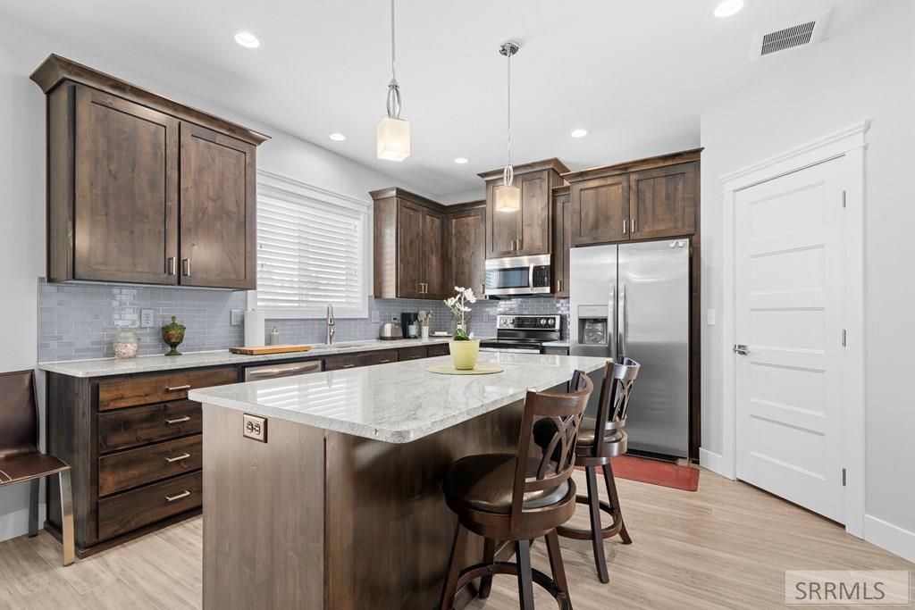 Image 6 of property listing at 783 Periska Way, Idaho Falls, ID 83402