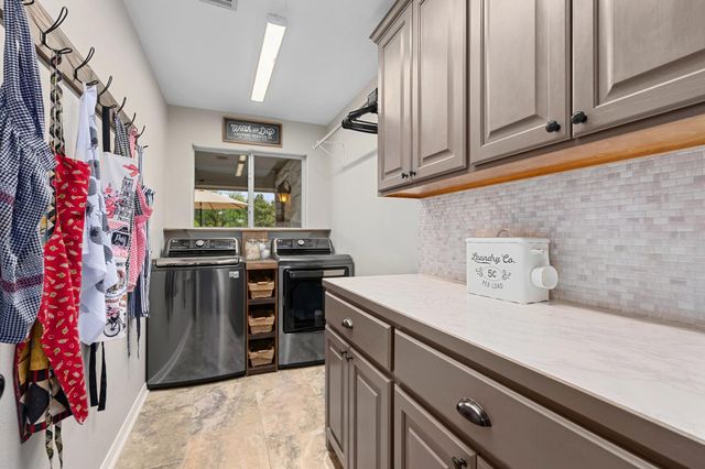 106 Starlight TRL, Georgetown, TX 78633