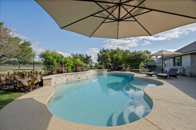 106 Starlight TRL, Georgetown, TX 78633