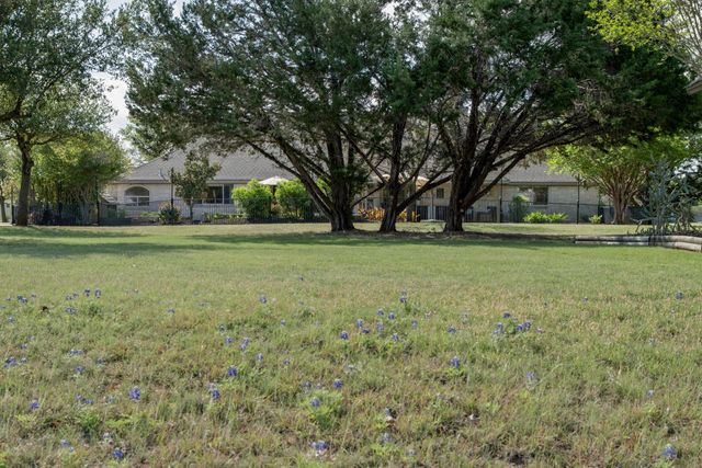 106 Starlight TRL, Georgetown, TX 78633