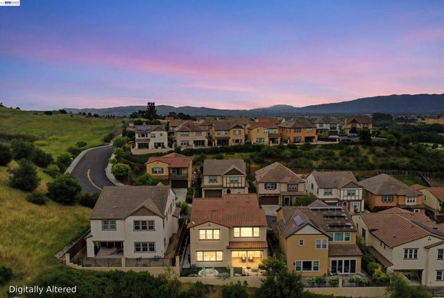 3871 Highpointe Ct, Dublin, CA 94568
