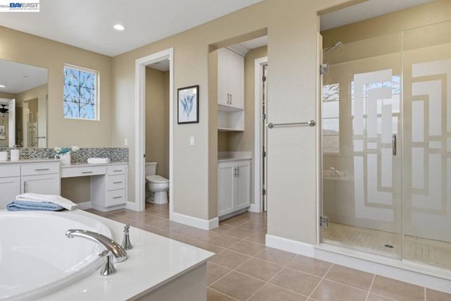3871 Highpointe Ct, Dublin, CA 94568