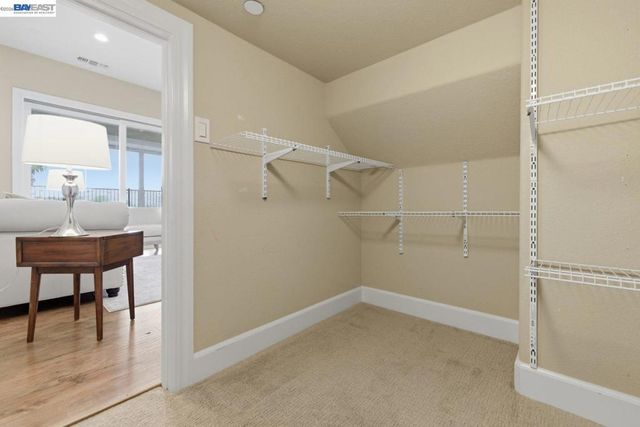 3871 Highpointe Ct, Dublin, CA 94568