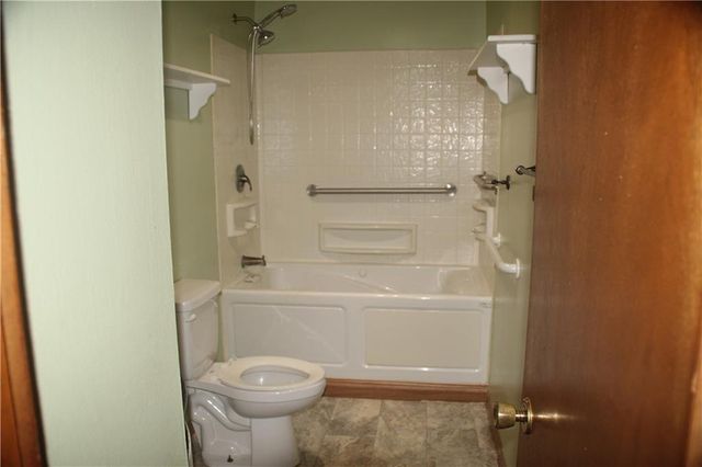 1810 N 60th Street, Kansas City, KS 66102