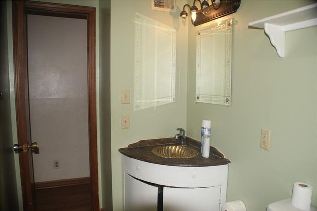 1810 N 60th Street, Kansas City, KS 66102