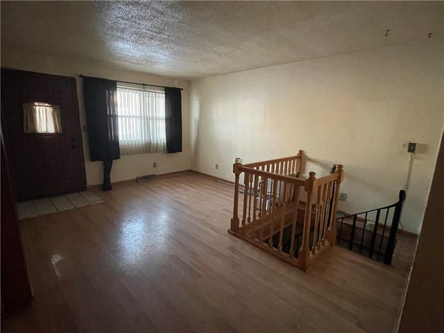 1810 N 60th Street, Kansas City, KS 66102