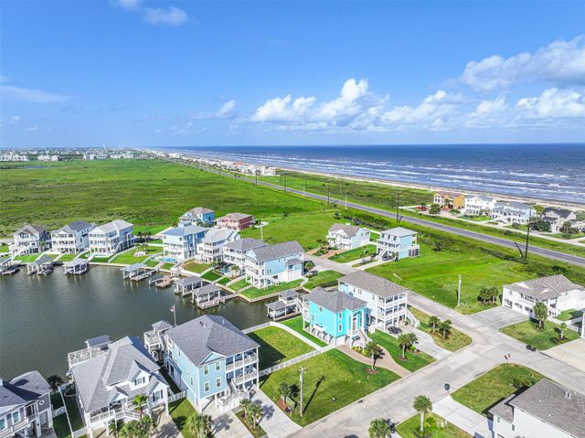 4119 Bluewing Teal Court, Galveston, TX 77554