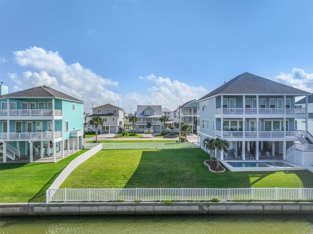 4119 Bluewing Teal Court, Galveston, TX 77554