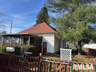 1120 E PARK Street, Taylorville, IL 62568